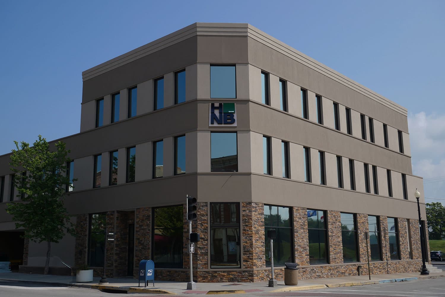 HNB National Bank on Main Street, Hannibal, MO